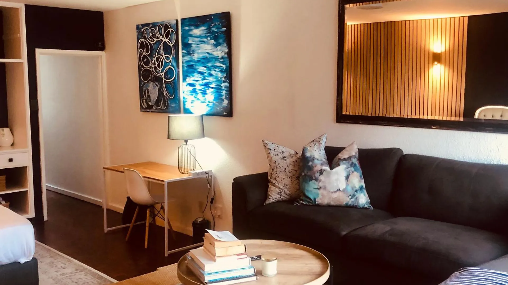 Studio Blue In Mouille Point Cape Town Apartment