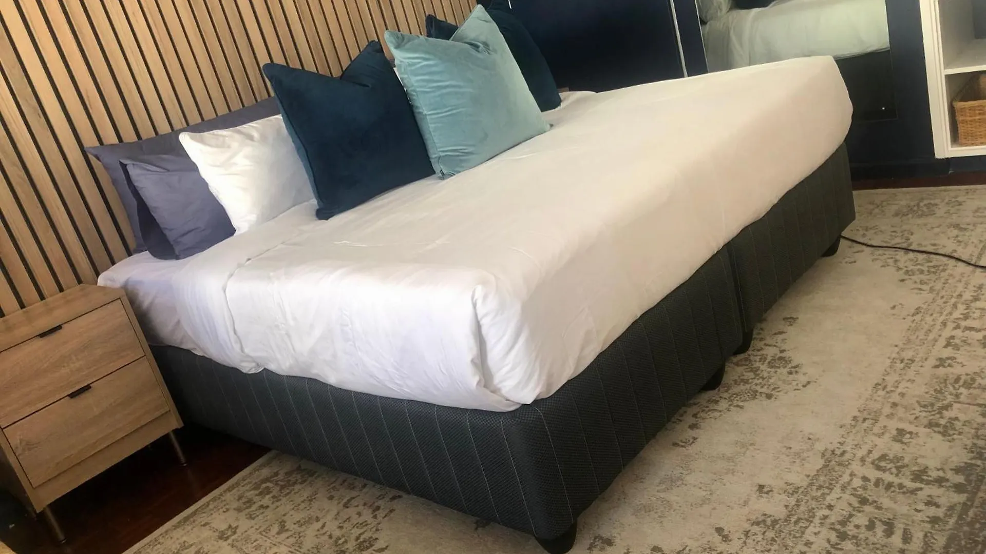 Apartment Studio Blue In Mouille Point Cape Town South Africa