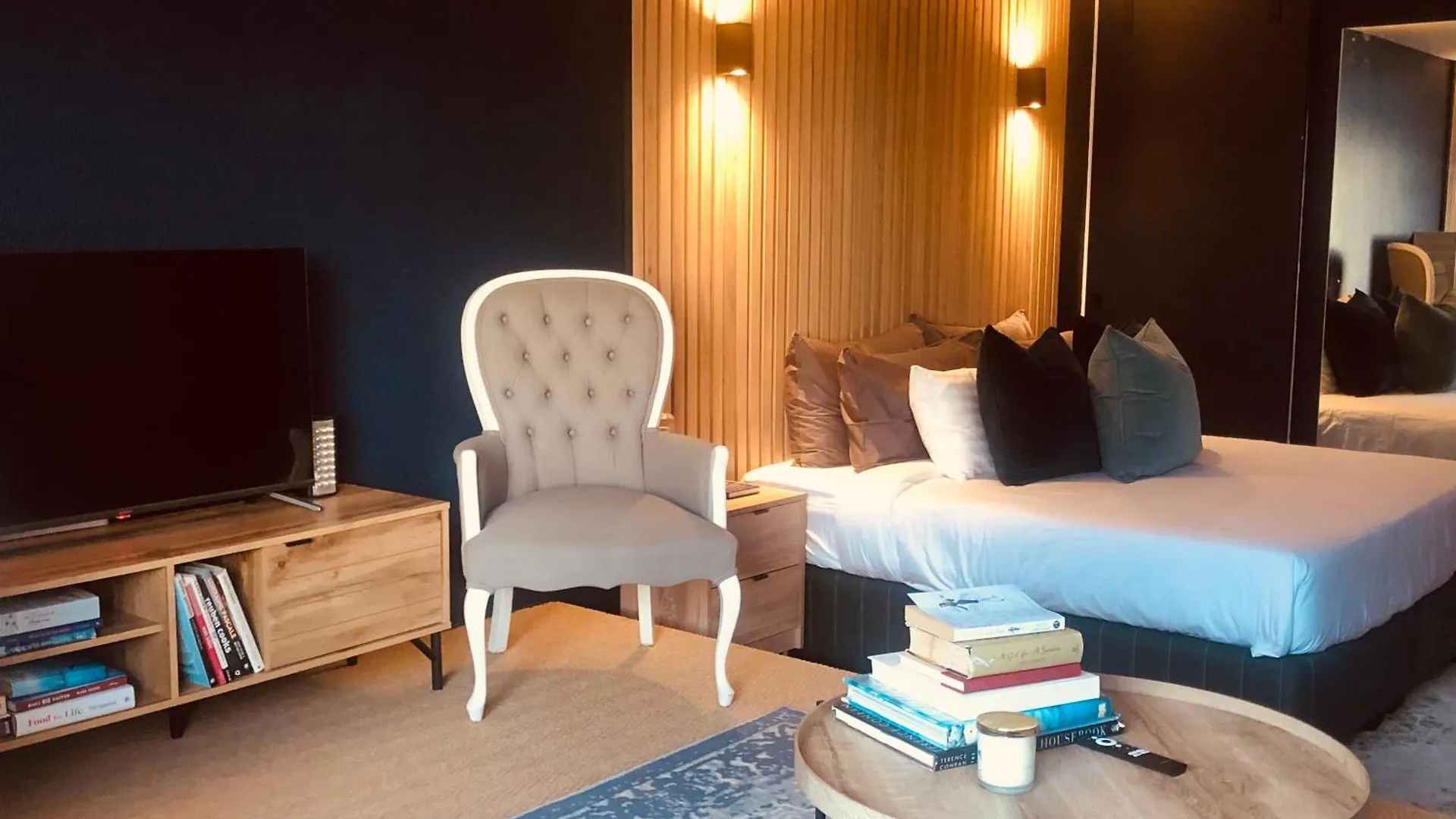 Studio Blue In Mouille Point Cape Town